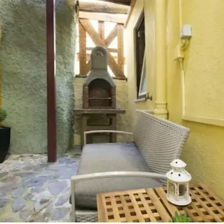 아파트 Loft De Encanto Num Bairro Tipico De Lisboaa! *